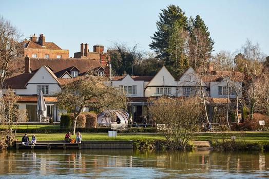 Wedding Venues In Italy - The Great House at Sonning