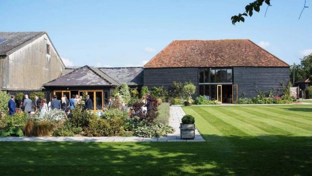 Wedding Venues In Italy - Stokes Farm Barn