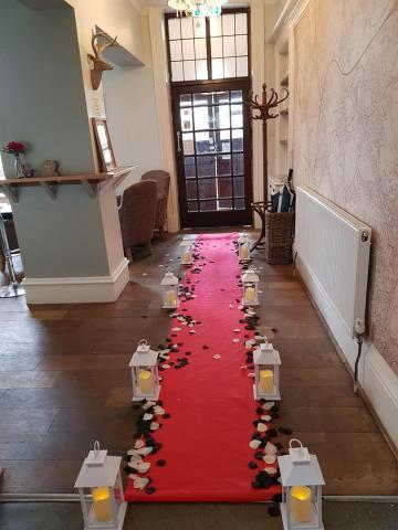 Wedding Venues In Italy - Gomersal Lodge Hotel & Rose Yorke Marquee