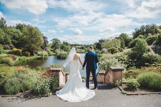 Barn Wedding Venues Near Me - Foxtail Barns