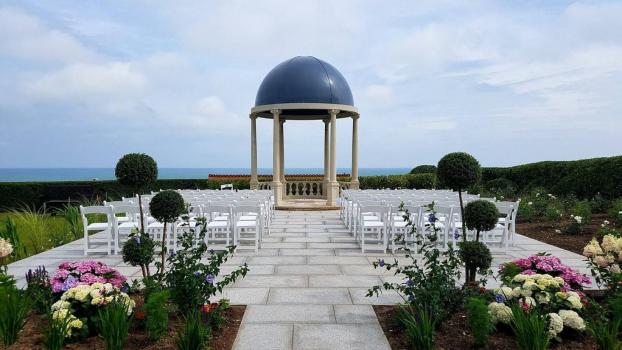 Outdoor Wedding Venues - Hydro Hotel