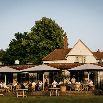 Wedding Venues In Italy - The Great House at Sonning