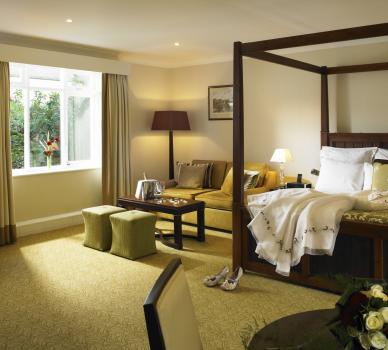 Wedding Venues In Italy - Hollins Hall Marriott Hotel & Country Club