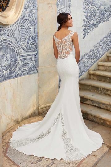 - Shakespeare In Love Wedding Boutique