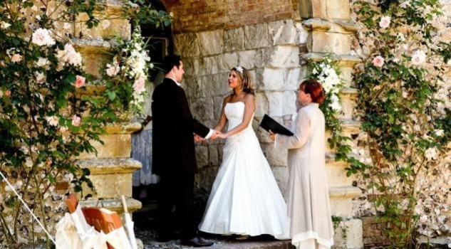 Wedding Venues In Italy - Lewes Castle