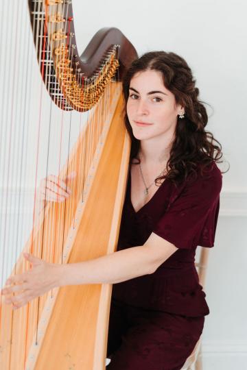- Noa Davies - Harpist
