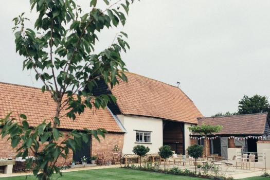 Outdoor Wedding Venues - Bigstrup Farm