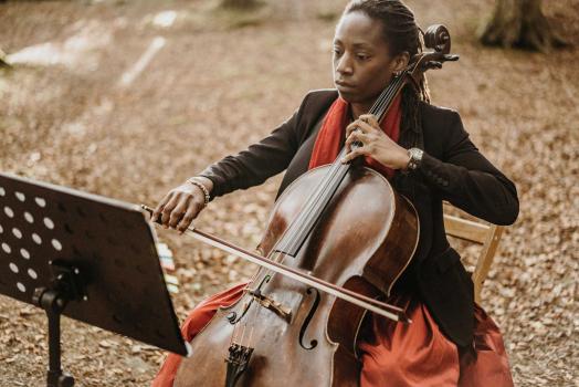 - Jay Emme - Wedding Cellist