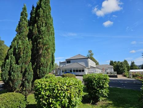 Outdoor Wedding Venues - The Glyn Clydach